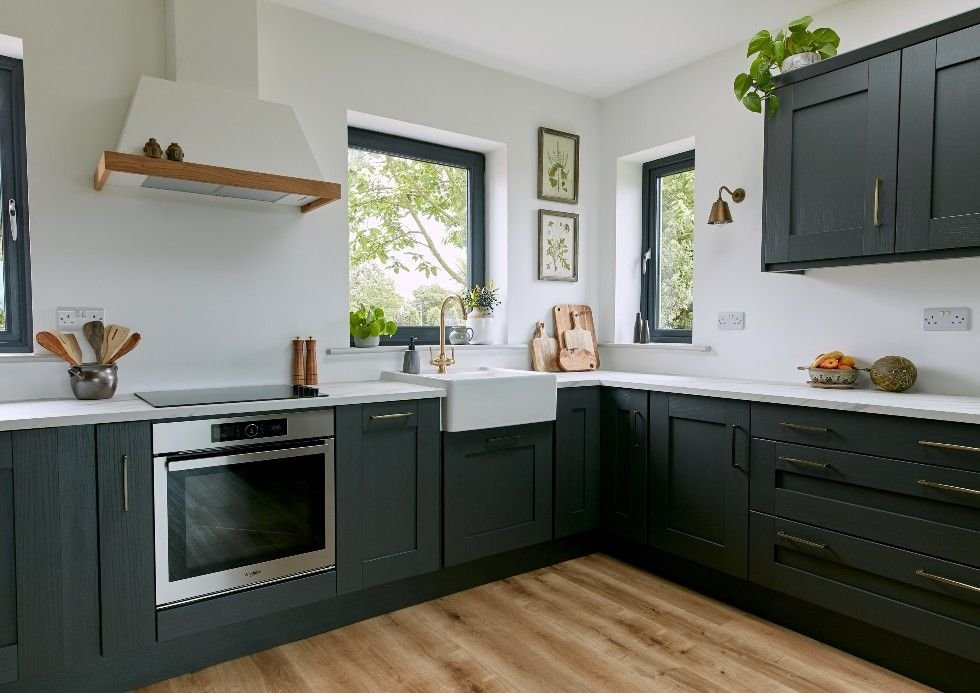 7 Smart Tiny Kitchen Living Organization Tricks for Clutter-Free Counters