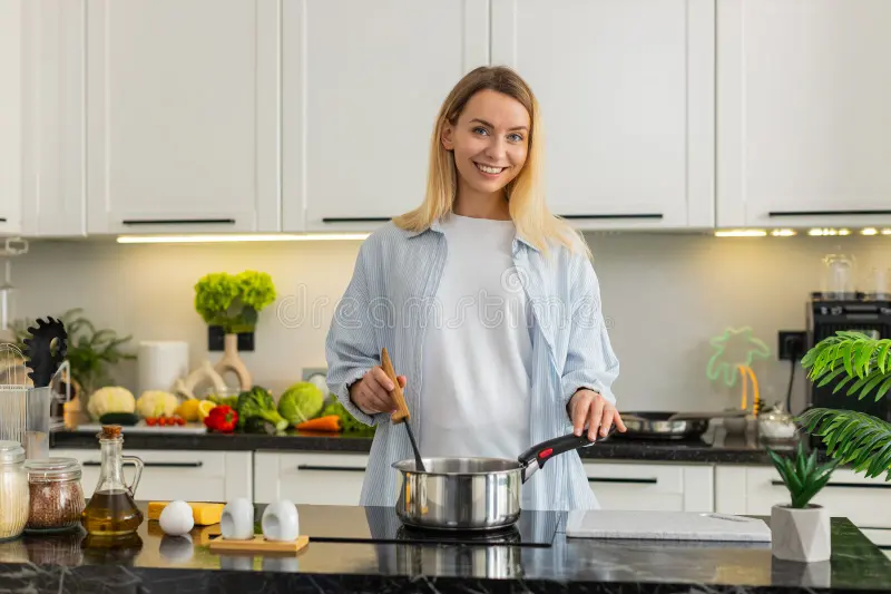 10 Proven Tiny Kitchen Hacks Every Small Apartment Needs