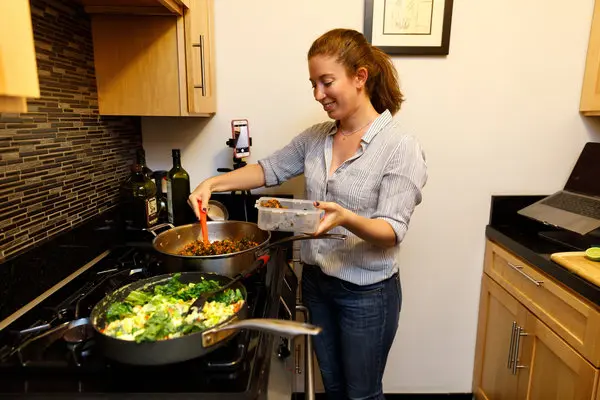 10 Smart Tiny Kitchen Meals You Can Make Fast