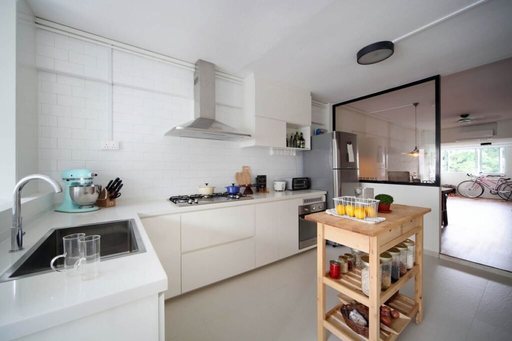 9 Powerful Tiny Kitchen Organization Tips for Small Spaces