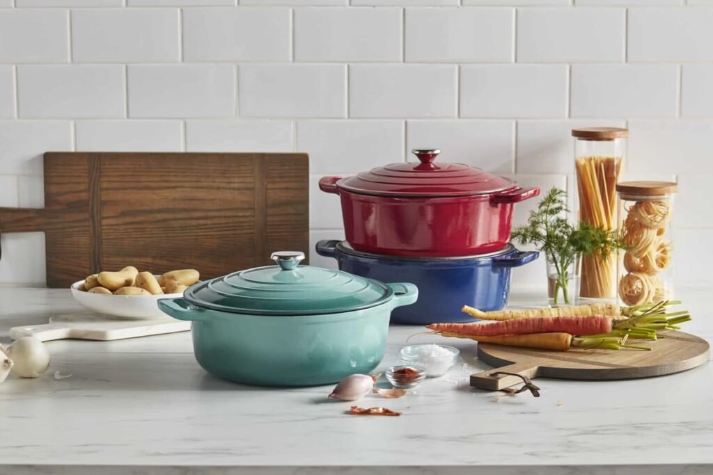 Instant Pot vs Dutch Oven: Which Wins in a Tiny Kitchen