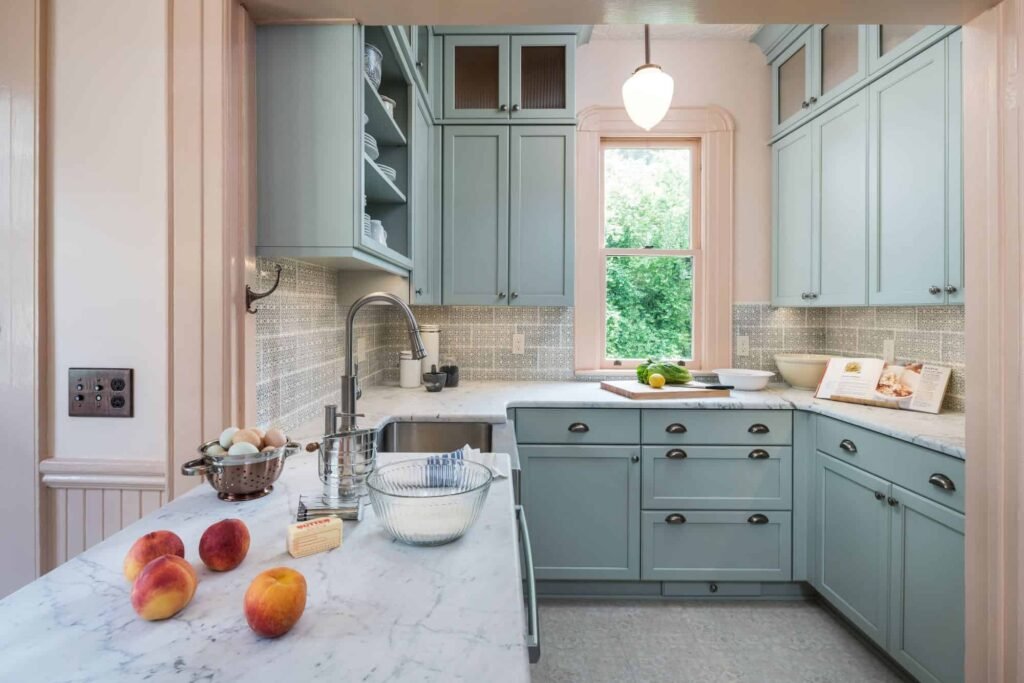 Are Clear Storage Containers Worth It in Small Kitchens?